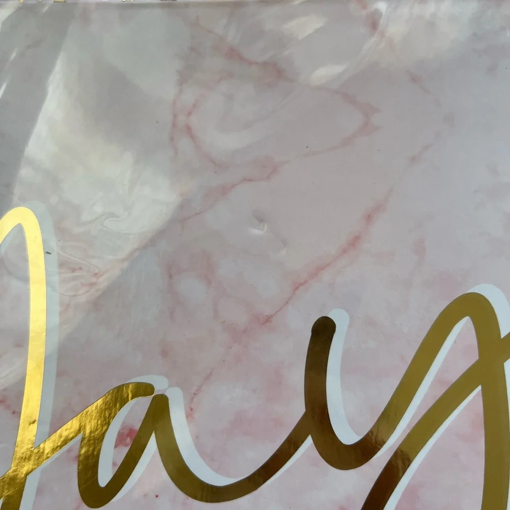 Icing Pink and Gold Gift 🎁 Box